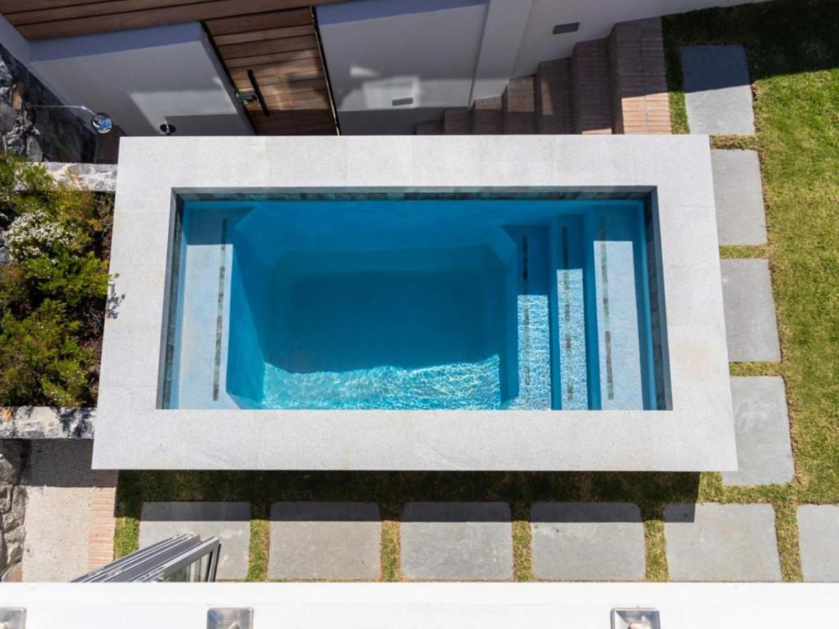 Villa Boulders
